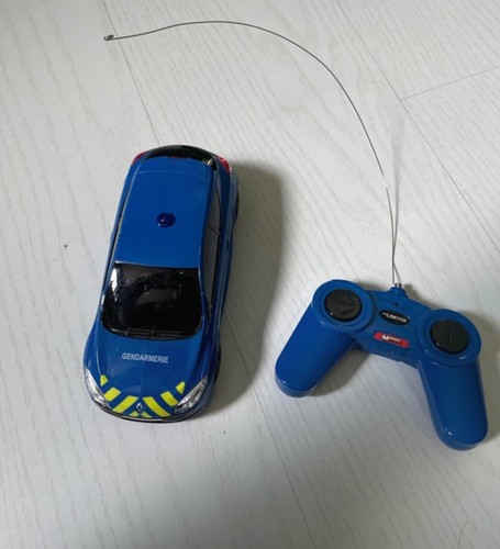Voiture télécommandée - voiture,