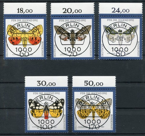 Moth set 1602 - moth,