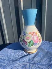 Vase en porcelaine , décor