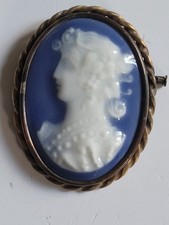 Ancienne Broche en Porcelaine