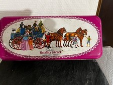 Boite métallique ancienne