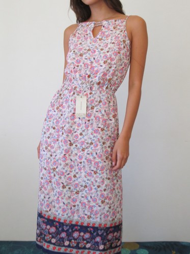 Robe longue fleurie sans