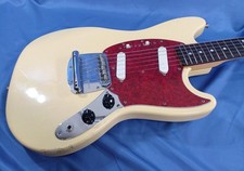 (Fender Japan) MG69 Mustang