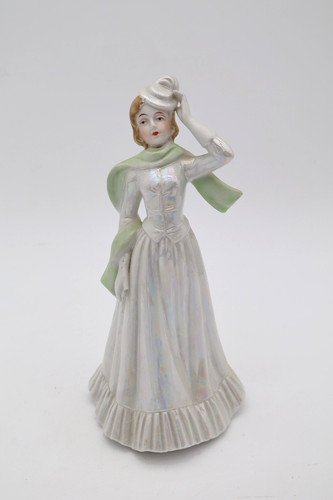 Figurine femme élégante - , en
