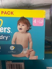 135 couches pampers taille 4