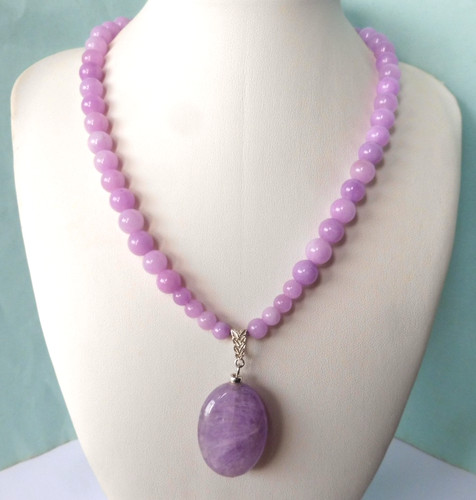Collier fin jade violet - en,