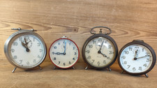 4 Anciens Réveils Horloge