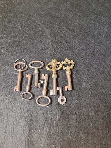 Clefs meuble dont 2 - clefs,