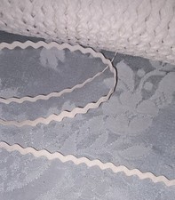 CROQUET  EN FIL ANCIEN   10  METRES   SUR 0,5  CM