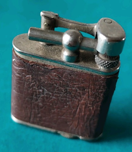 Ancien briquet essence(