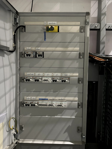 Armoire électrique - armoire,