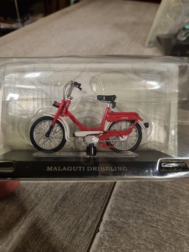 Moto mobylette miniature 18 - moto, 1/18