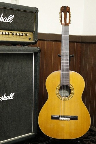Guitare classique vintage