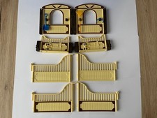 Playmobil - Lot 8 éléments pour centre équestre - chevaux ( 3 ) .