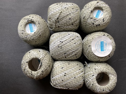 Lot pelotes de - de, laine