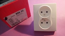Legrand 80633 -  Double Prise de courant 2P+T sur une SEULE BOITE d'encastrement
