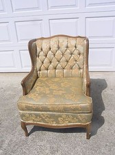 Gorgeous Comfy Vintage Tufted French Provincial Chair ~ pics don't do it justice