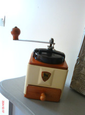 ANCIEN  MOULIN A CAFE PEUGEOT