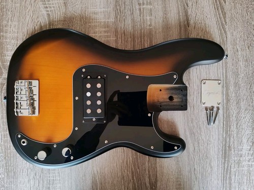 Corps bass body fender - p,