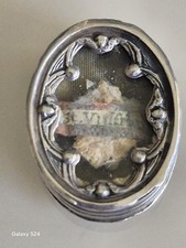 Ancienne Médaille Reliquaire