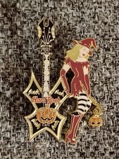 PIN GIRL HARD ROCK CAFE/