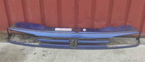 Calandre grille avant - ,