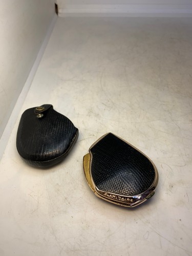 Ancien briquet marque - de,
