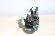 Coq et Poule en Faïence Vallauris formant salière et poivrier, moutarde 