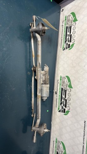 Moteur essuie glace avant