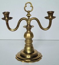 Chandelier bougeoir à 2 bras en bronze fin 19ème début 20ème style haute époque.