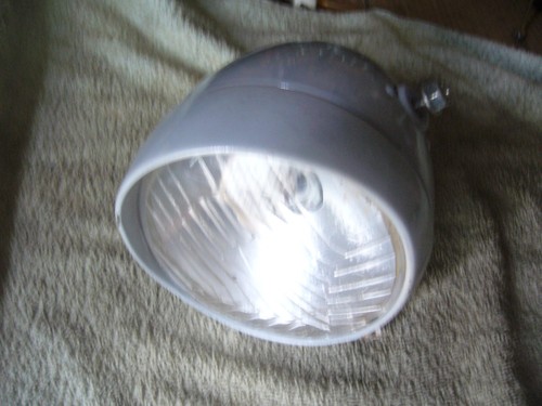 Petit phare moto ancienne - petit,