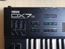 Yamaha DX7 synthé numérique