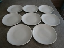 8  ASSIETTES PLATES PORCELAINE BLANCHE- PILLIVUYT FRANCE - Diam:  23,5 cm