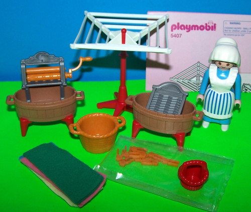 Complete vtg playmobil - complete,