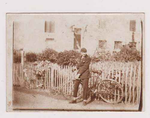 Sepia young man photo - man, with