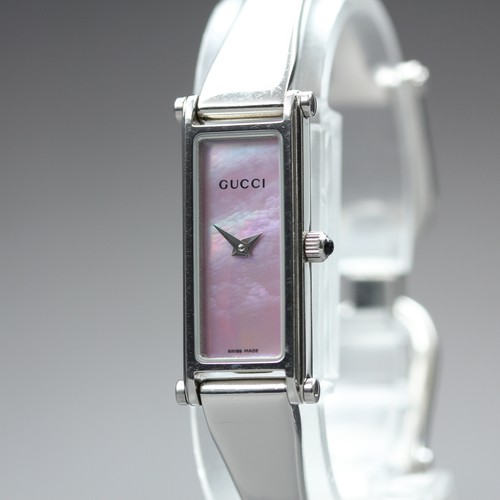 Presque comme neuf montre - comme, neuf+]