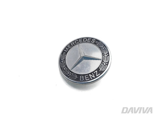 Mercedes benz class insigne - e-class,