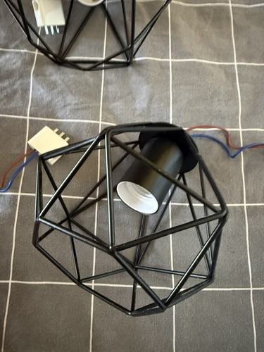 Suspension lampe industrielle