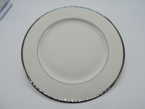 Assiette blanche - (, &