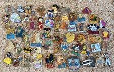 RARE LOT 66 PIN'S BD DISNEY
