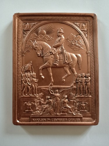 Bas relief napoléon soleil - bas, et