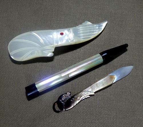 Mother pearl objects - of,