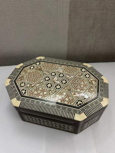 Très belle boite bijoux - très,