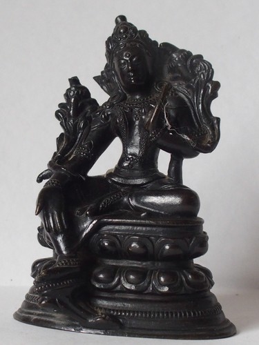 Belle statuette ancienne - belle, en