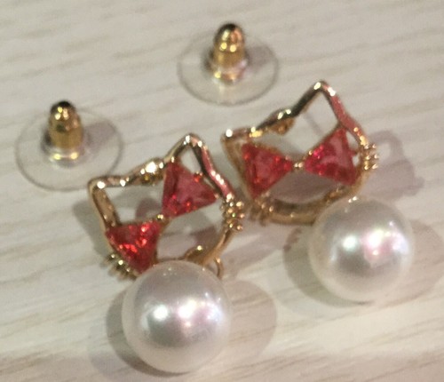 Boucle oreille femme - d,