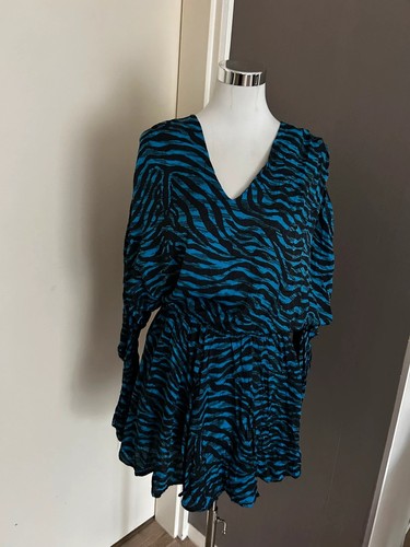 Robe essentiel antwerp - robe,