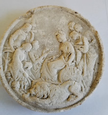 Petit médaillon ancien