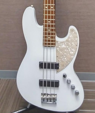 [Fender] Guitare basse