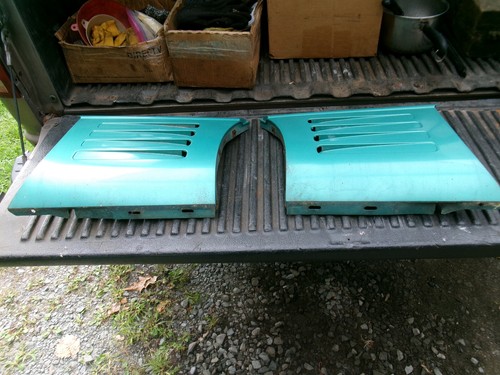 1991 corvette both - c4, left