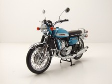 Suzuki GT 750 J 1973 Vert